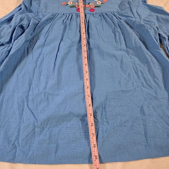 Embroidered women's top, floral top with bell sleeves - Picture 7 of 8